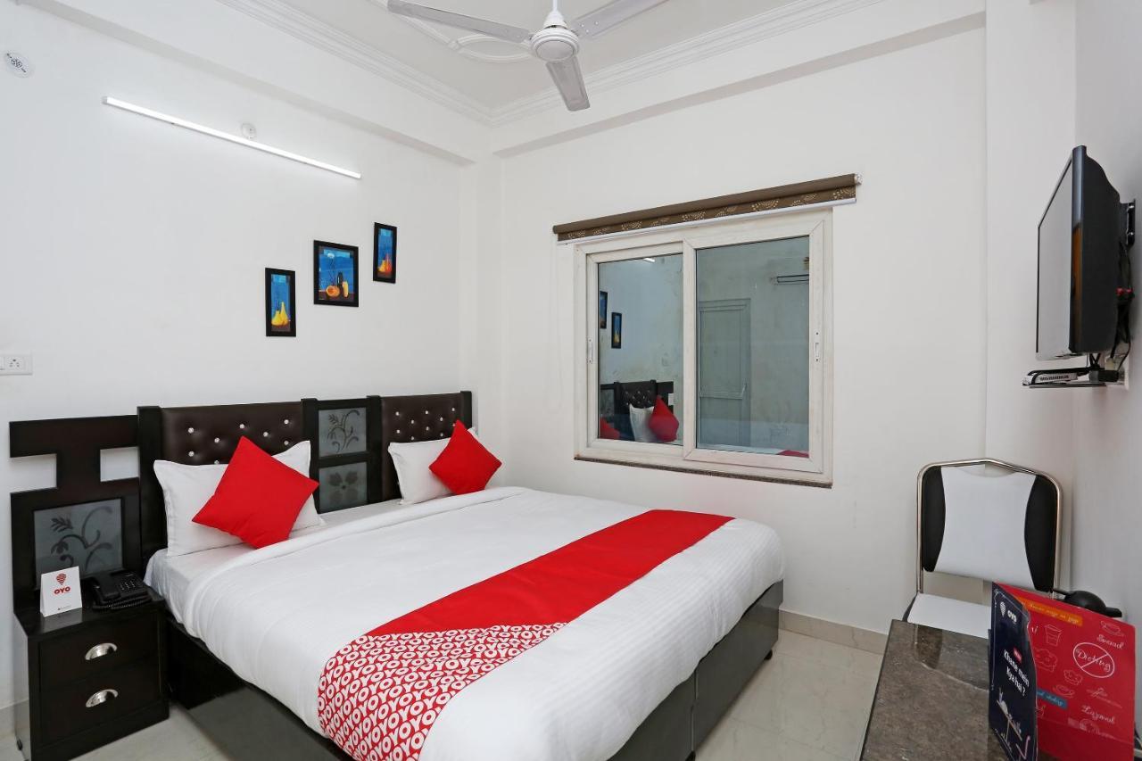 Oyo 11306 Ss Hotel Gorakhpur Exterior photo
