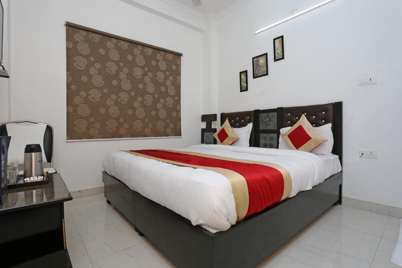 Oyo 11306 Ss Hotel Gorakhpur Exterior photo