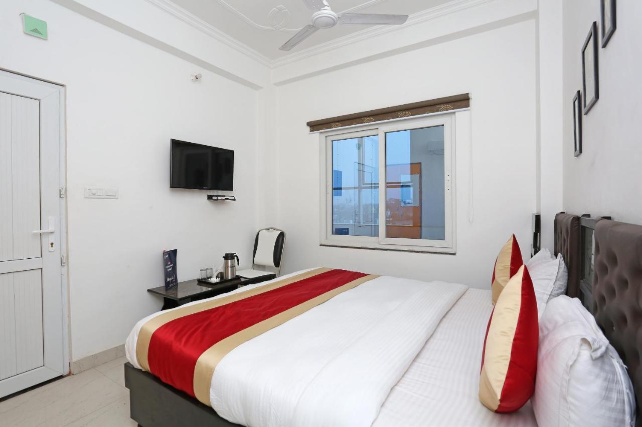 Oyo 11306 Ss Hotel Gorakhpur Exterior photo